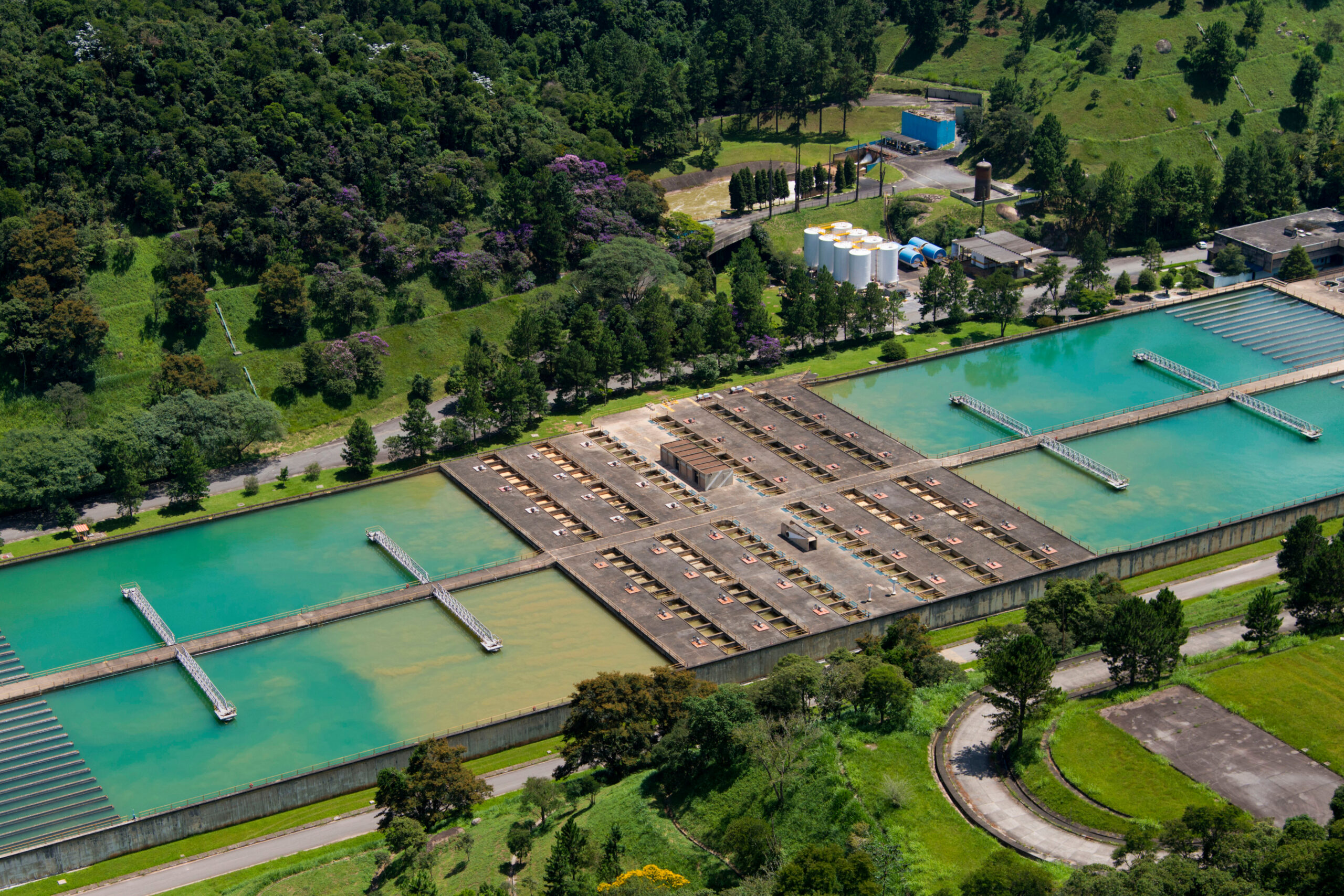 Estação de Tratamento de Água (ETA) com soluções Tech Tank para produção de água potável.