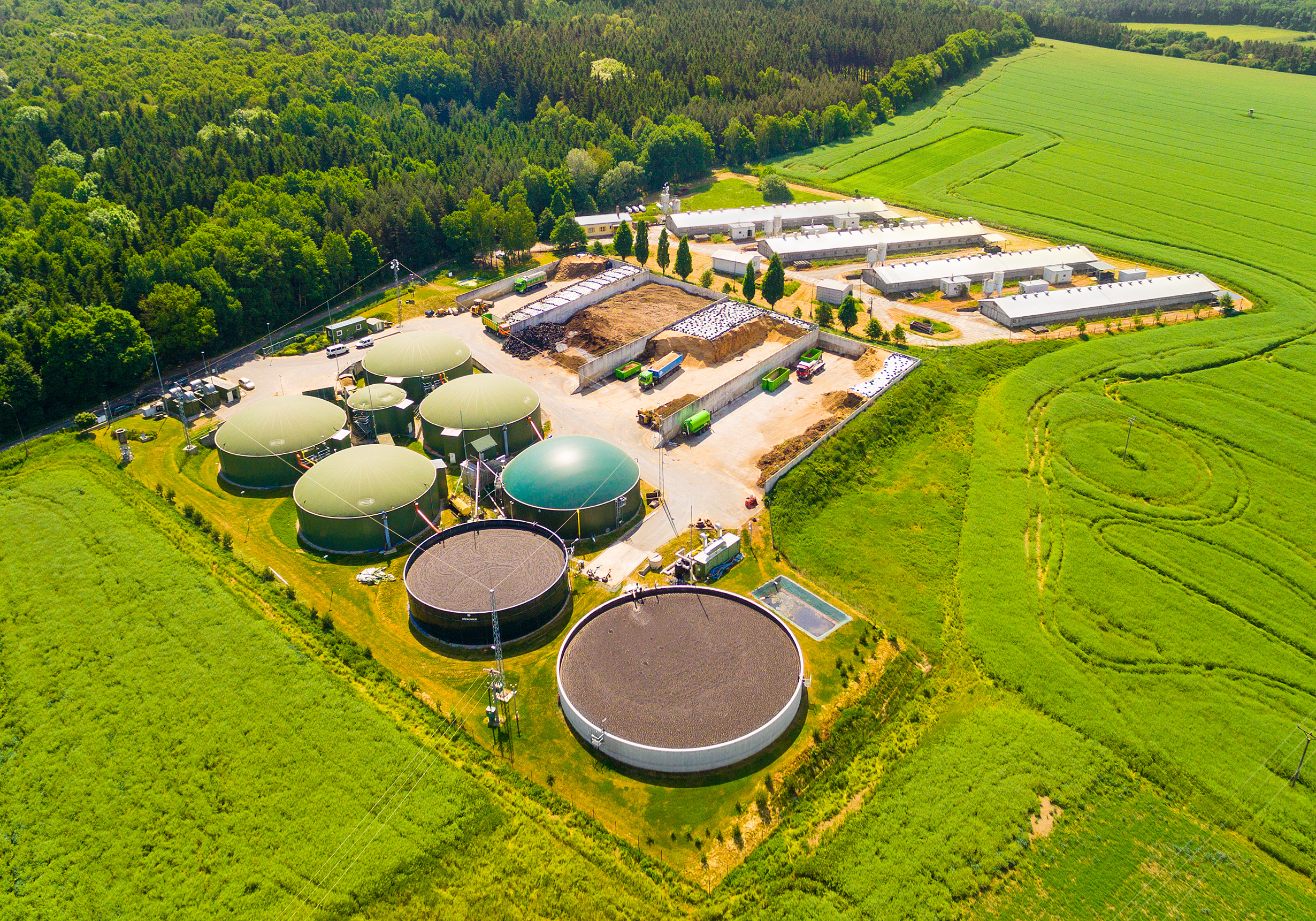 Planta industrial de produção de biogás com biodigestores desenvolvida pela Tech Tank.